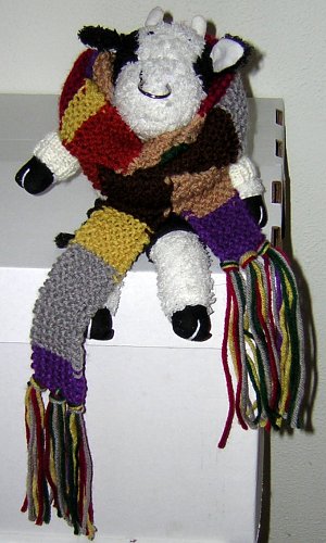 Bully in a Doctor Who scarf