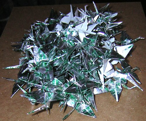 A pile of 100 cranes